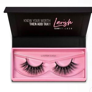 Magnetic lashes and magnetic black liner